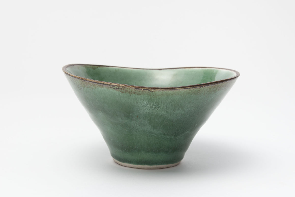 緑釉碗 / Green glazed bowl – CANDYBAR Gallery