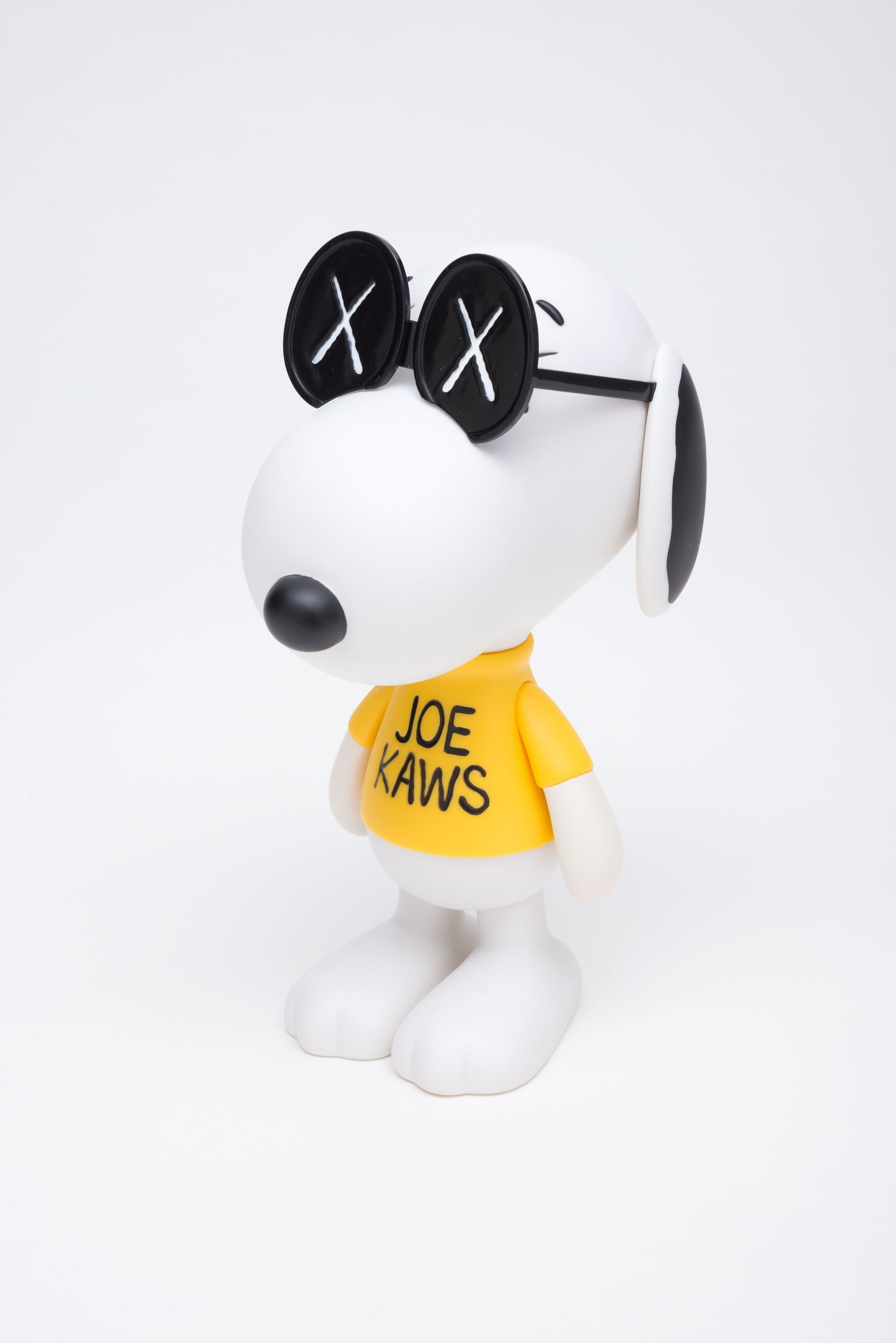 Joe Kaws Snoopy – CANDYBAR Gallery